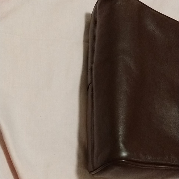 Etienne Aigner leather bag - Picture 4 of 9